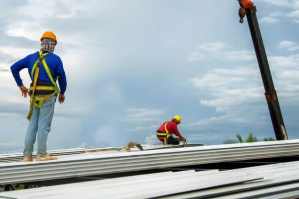 Los Angeles flat roof installation with proper drainage and membrane welding